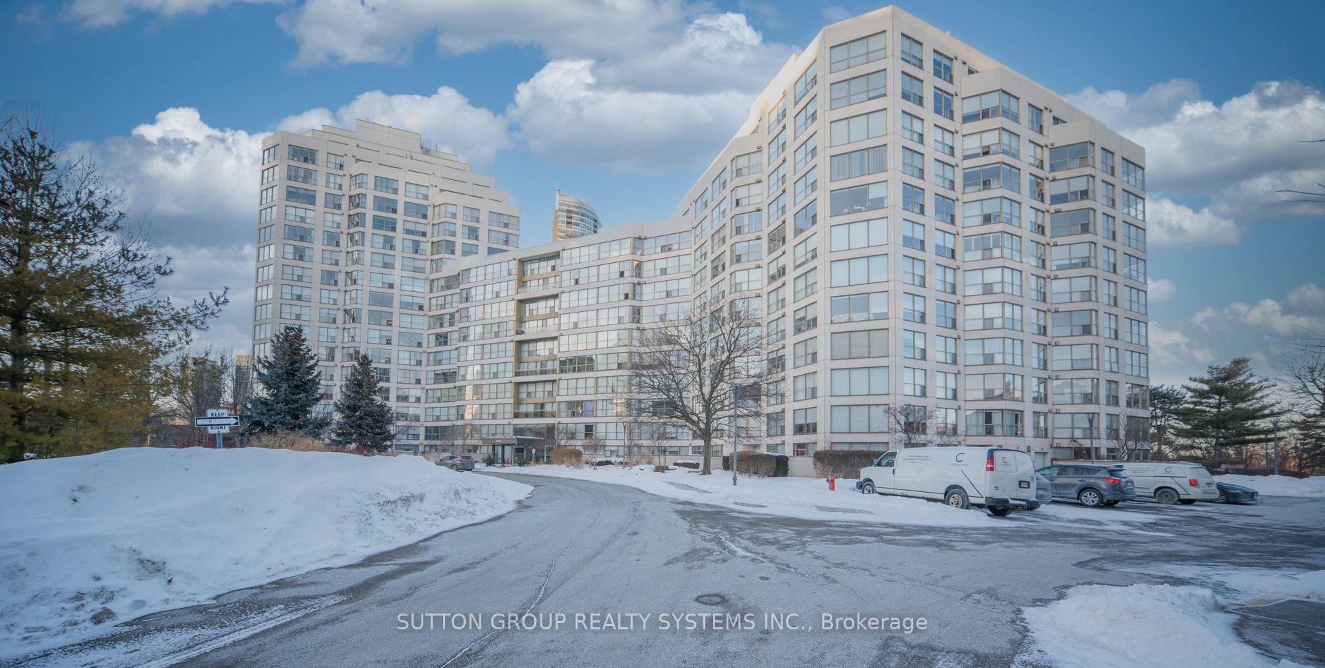 2261 Lakeshore Boulevard W 1201