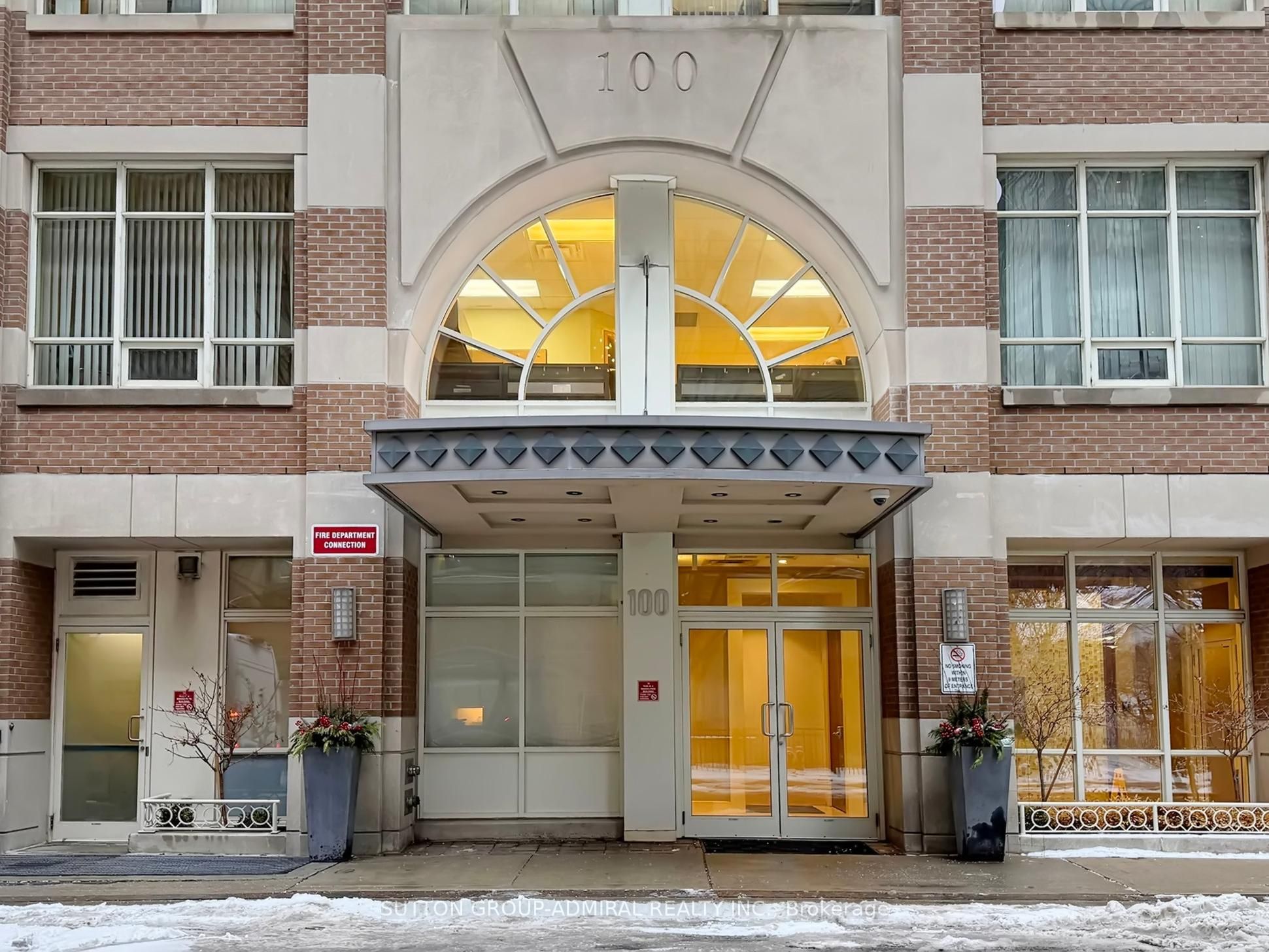 100 Hayden Street 812