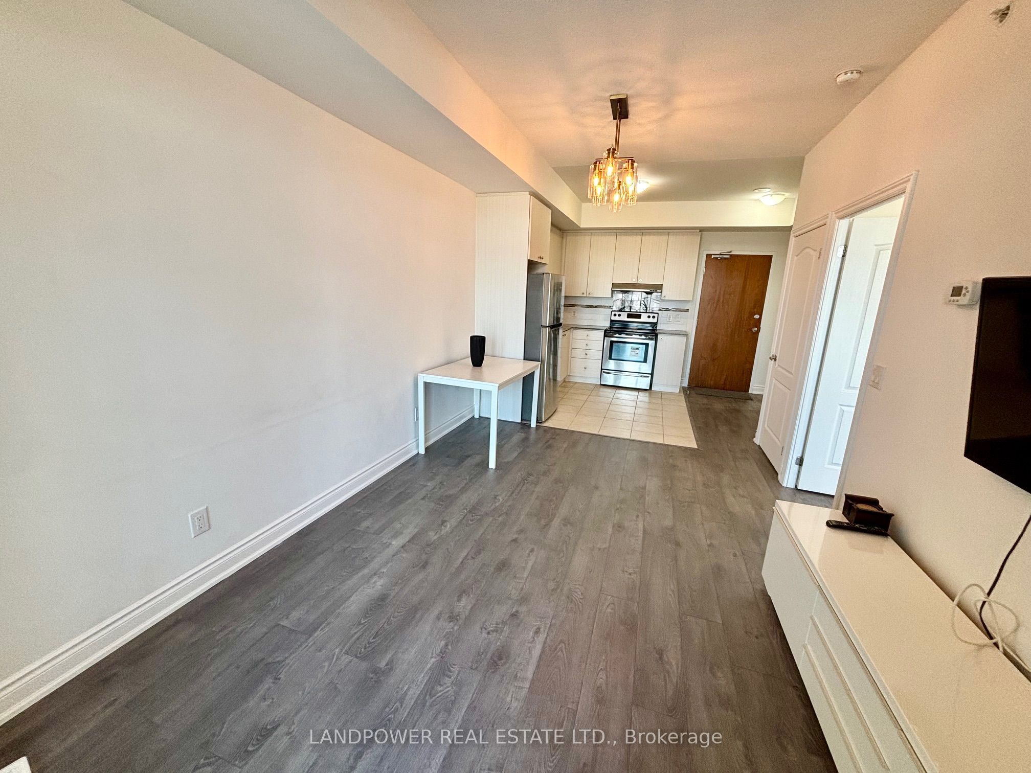 8323 Kennedy Road 903