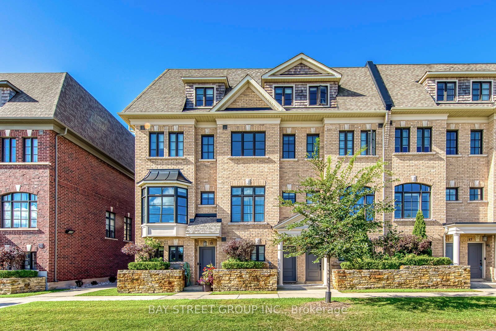 2172 Trafalgar Road #14