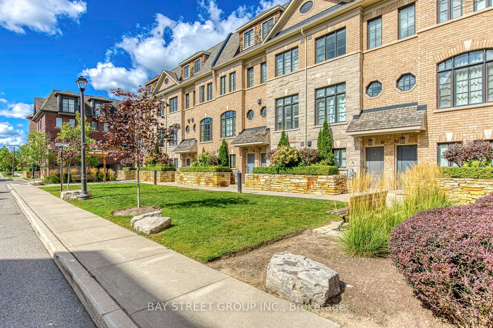 2172 Trafalgar Road #14