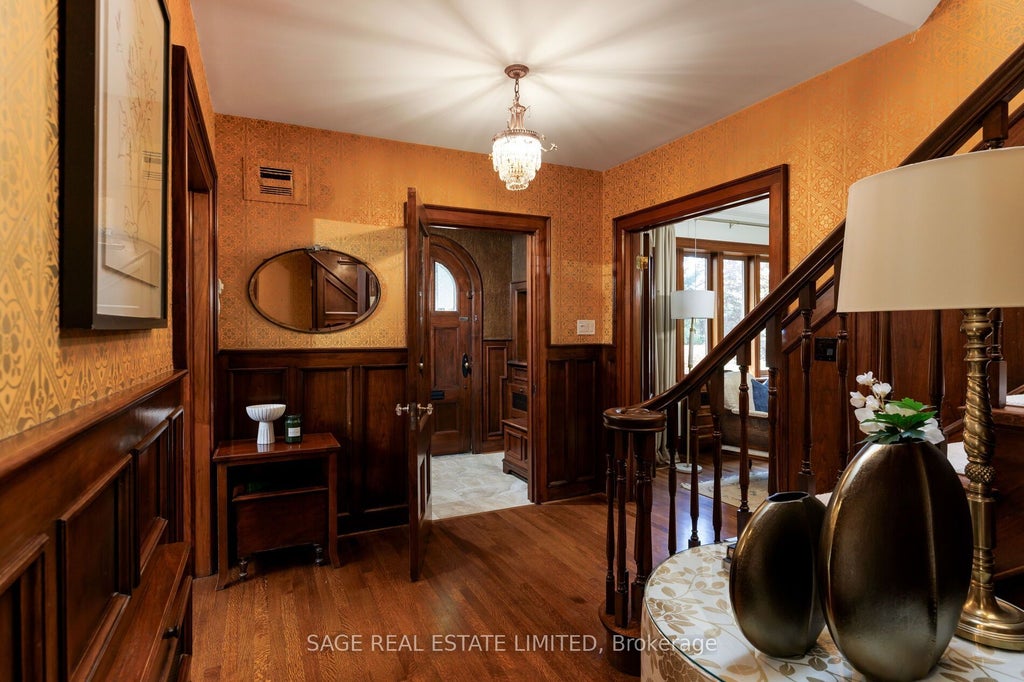 Photo of 51 King Georges Road, Toronto, ON M8X 1L4 (MLS # W13843216)