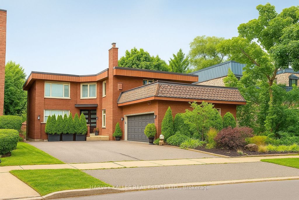 Photo of 92 Prue Avenue, Toronto, ON M6B 1R5 (MLS # C12544516)