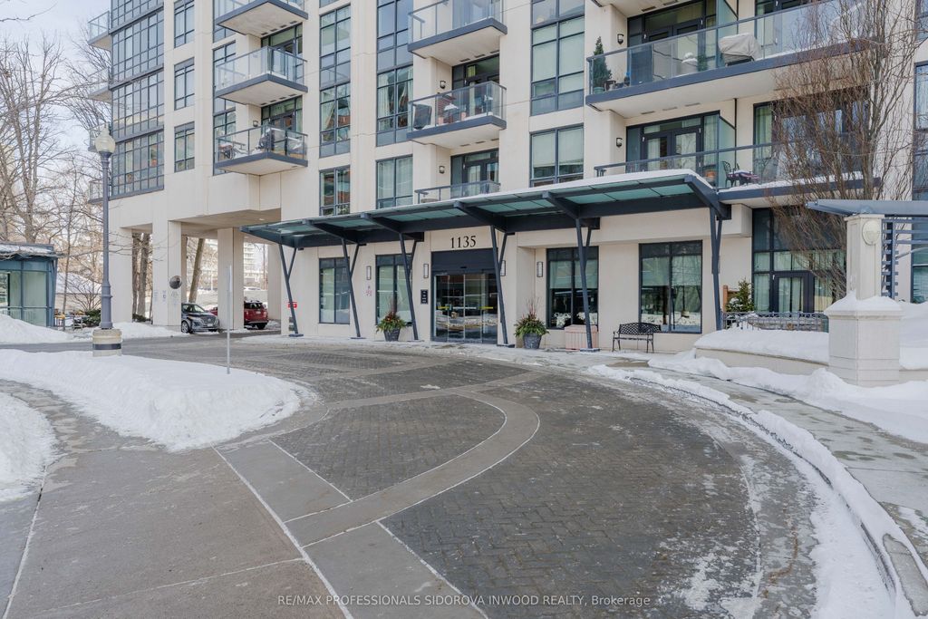 Photo of 1135 Royal York Road #601, Toronto, ON M9A 0C3 (MLS # W13030286)