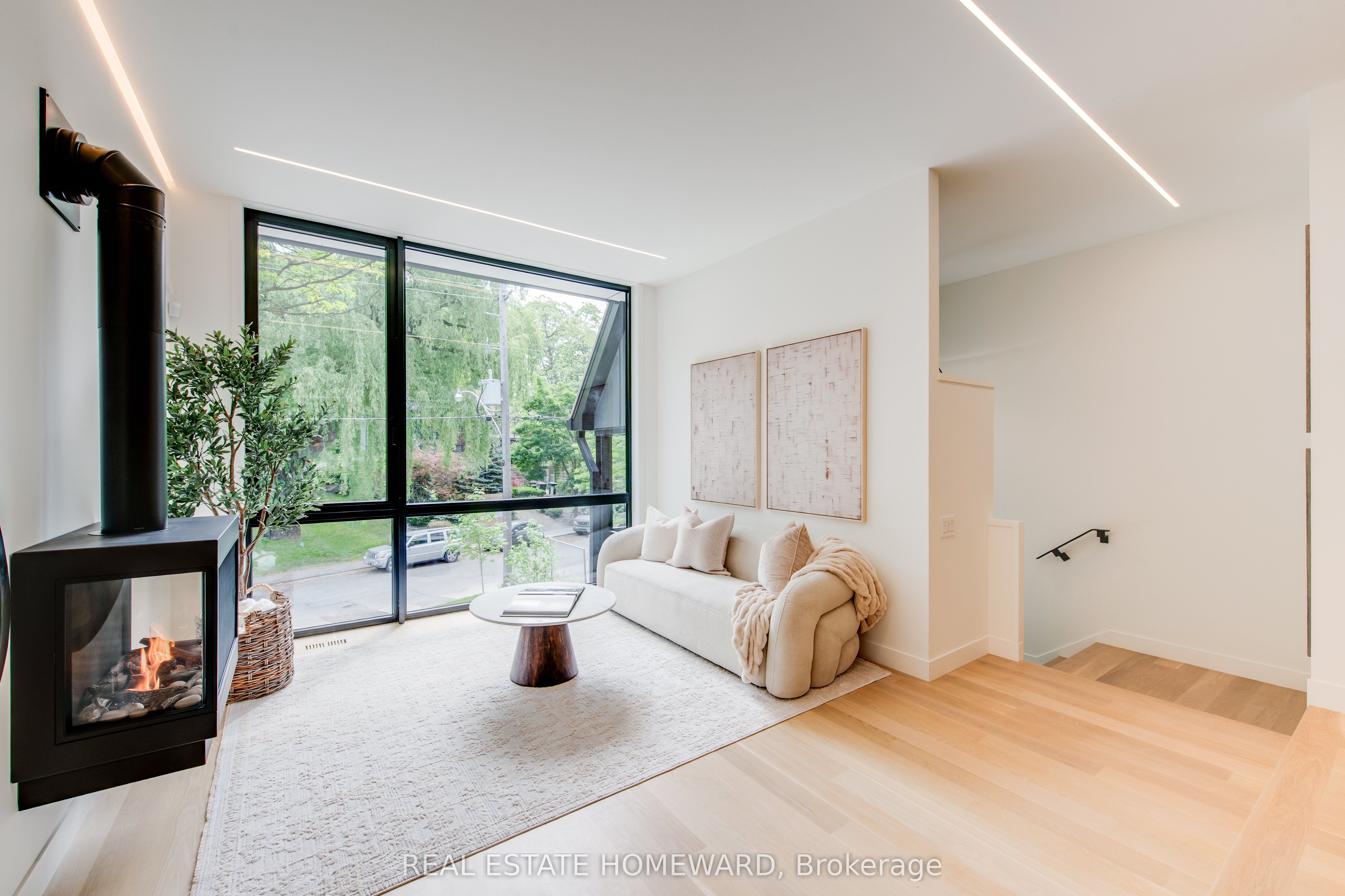 174 Kenilworth Avenue