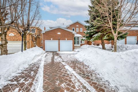 68 Nadine Crescent Markham ON L3R 7Y5