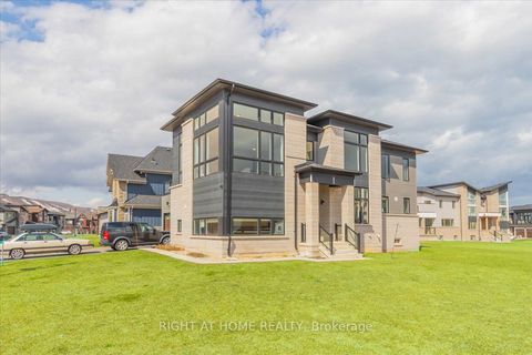 Photo of 120 Stoneleigh Drive, Blue Mountains, ON L9Y 5J6 (MLS # X12683508)