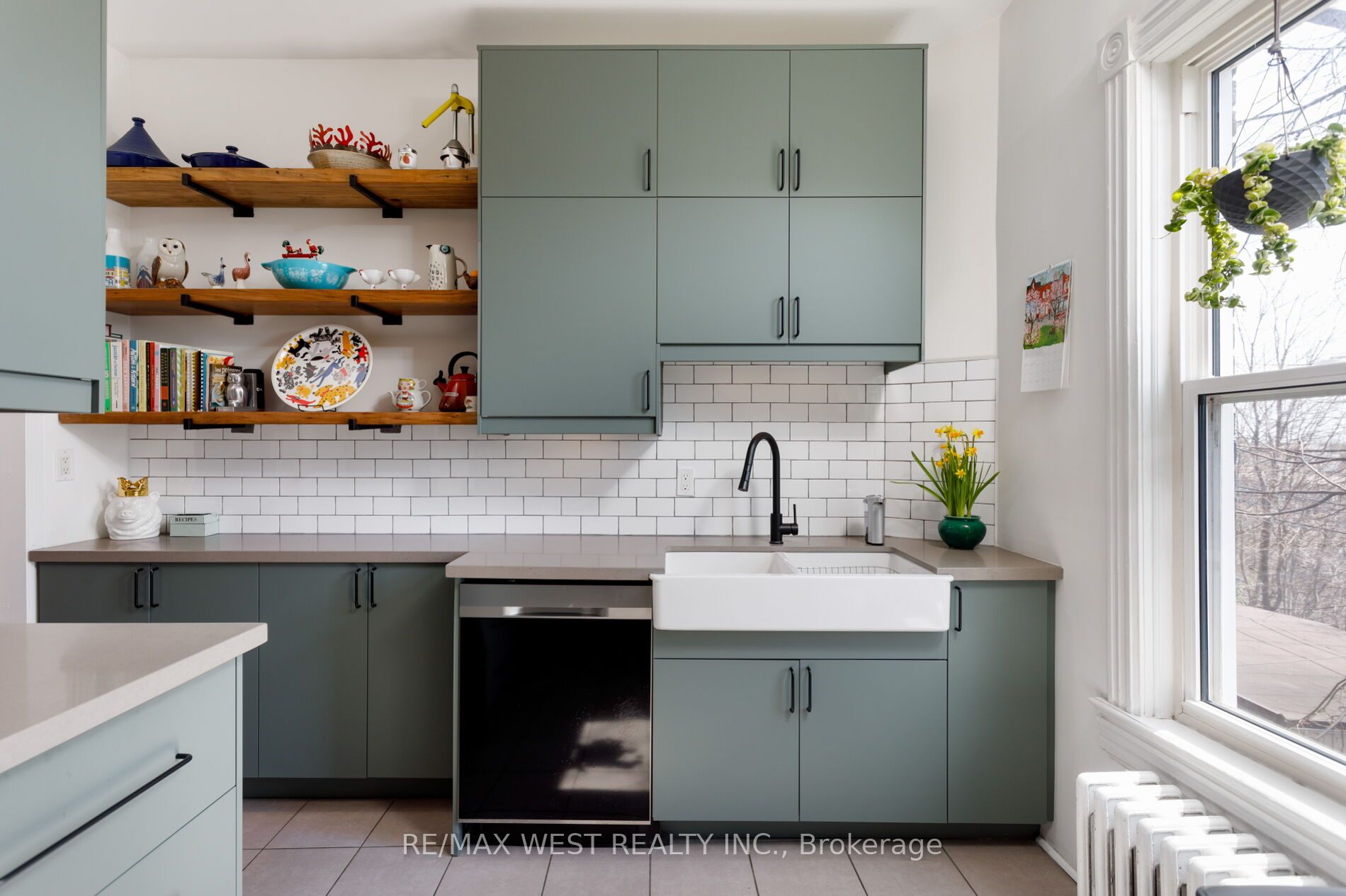 87 Springhurst Avenue