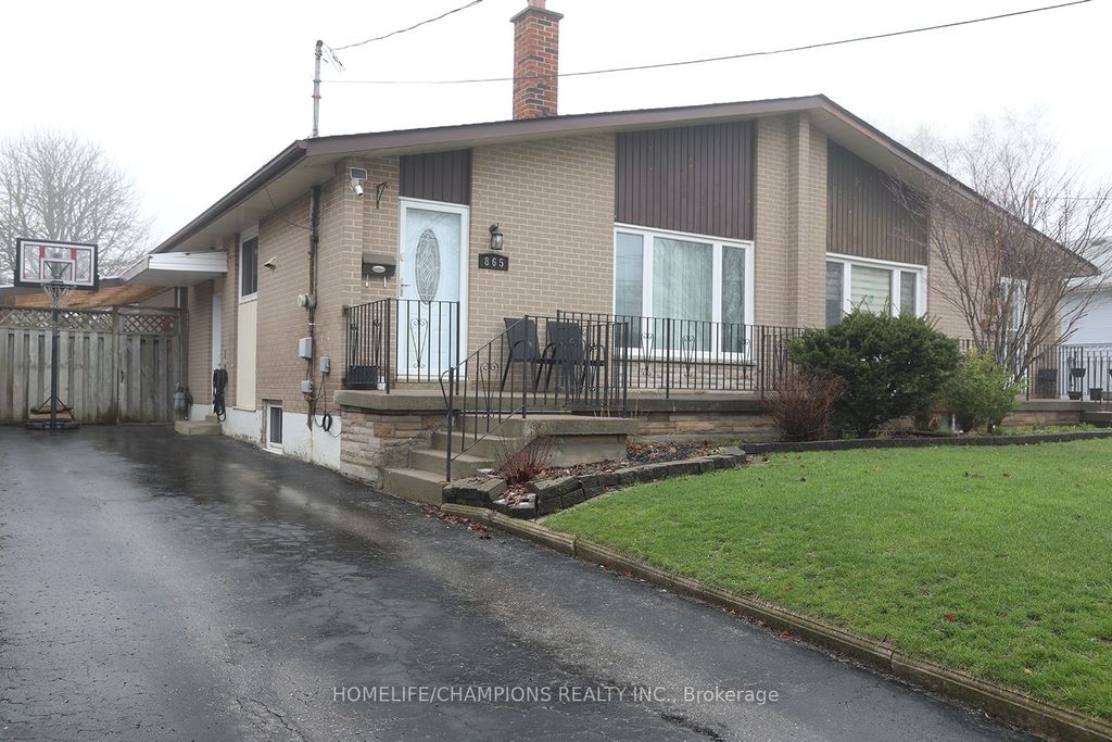 Photo of 865 Vicki Drive, Pickering, ON L1W 2J6 (MLS # E13010512)