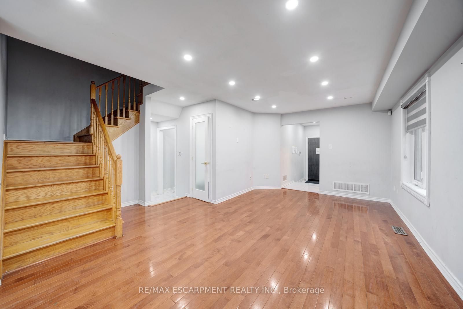 84 Andriana Crescent