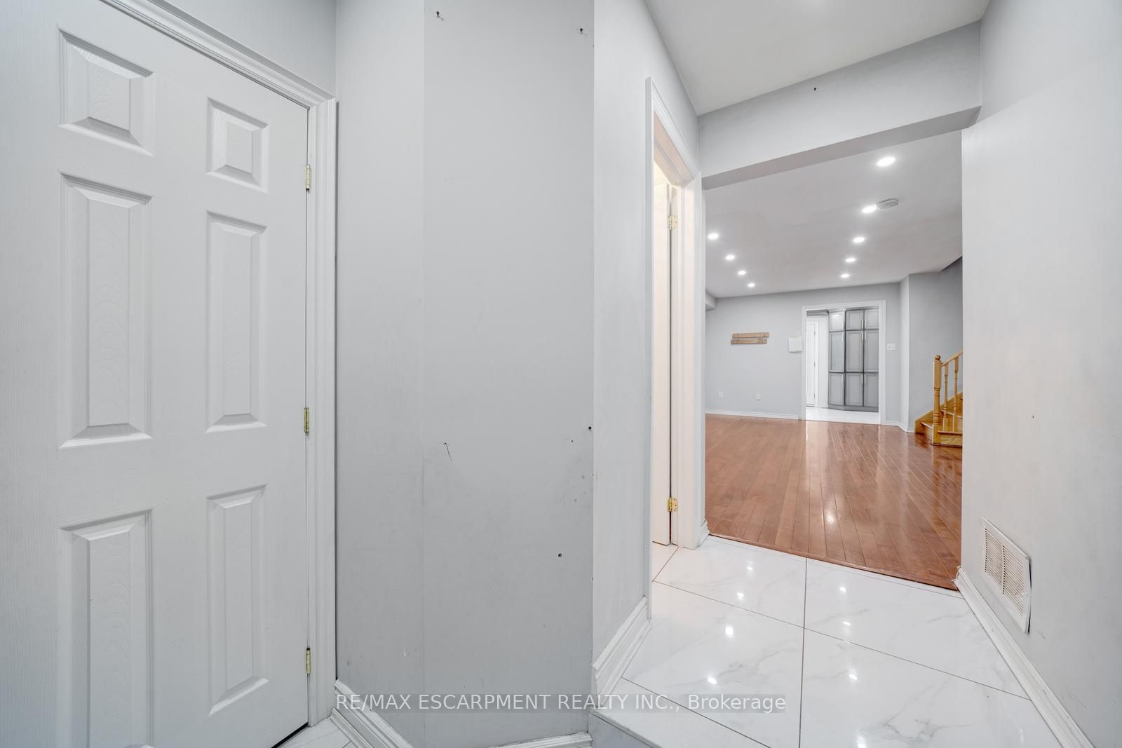 84 Andriana Crescent