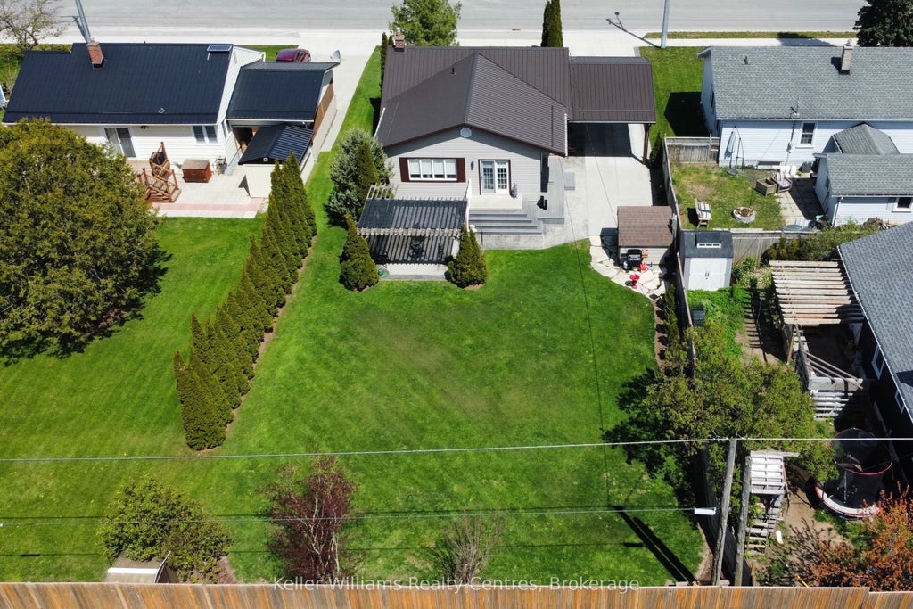 Photo of 587 11th Street, Hanover, ON N4N 1T4 (MLS # X13127880)