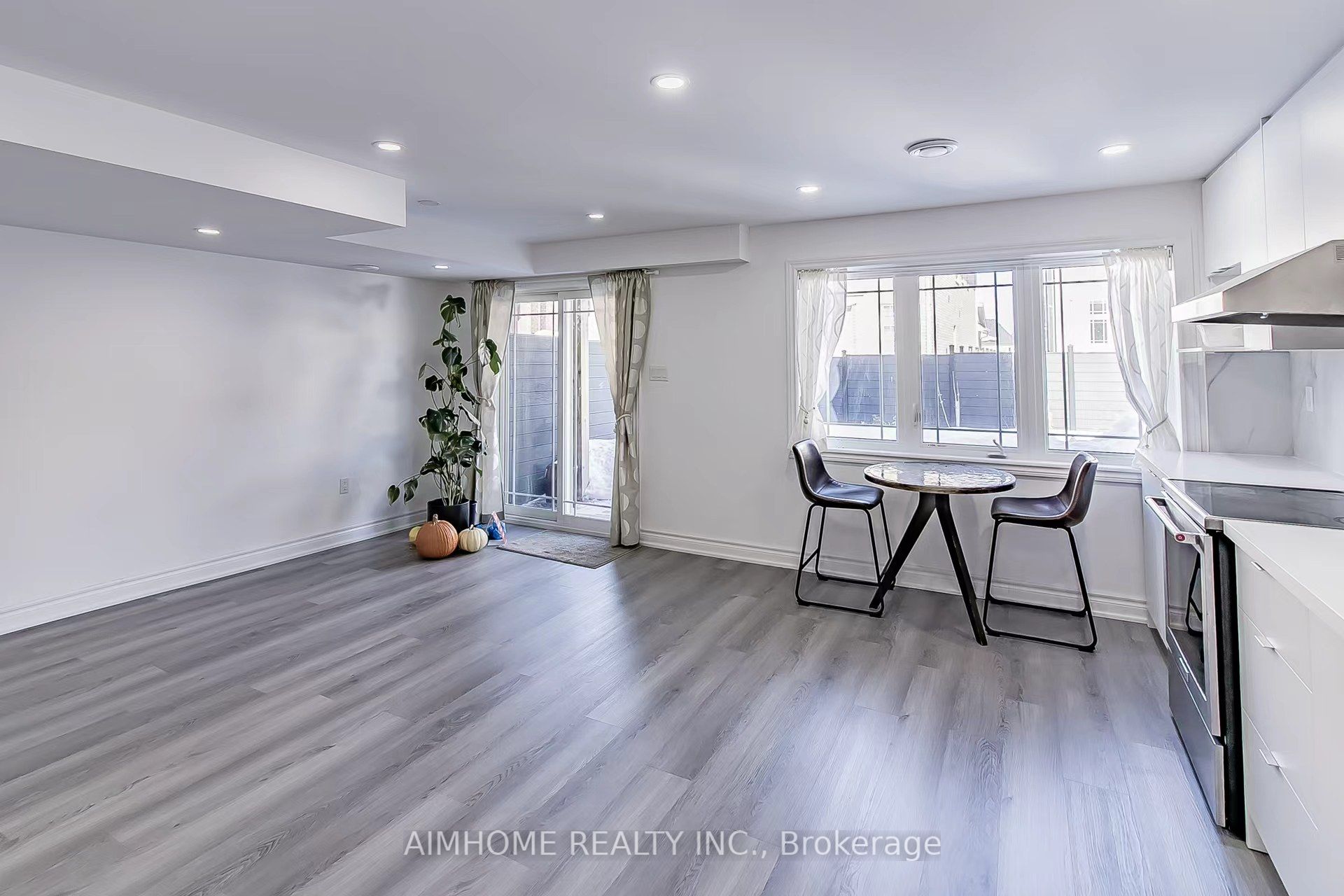 50 Drizzel Crescent Bsmt