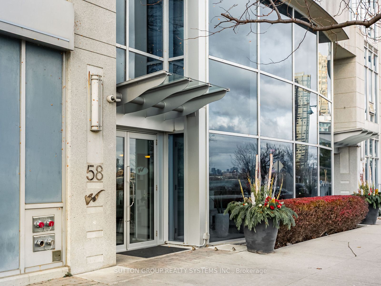 58 Marine Parade Drive 325