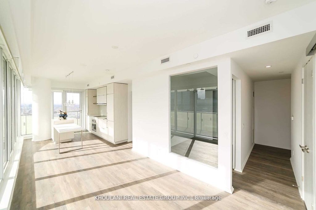 Photo of 197 Yonge Street #5309, Toronto, ON M5B 0C1 (MLS # C12466713)