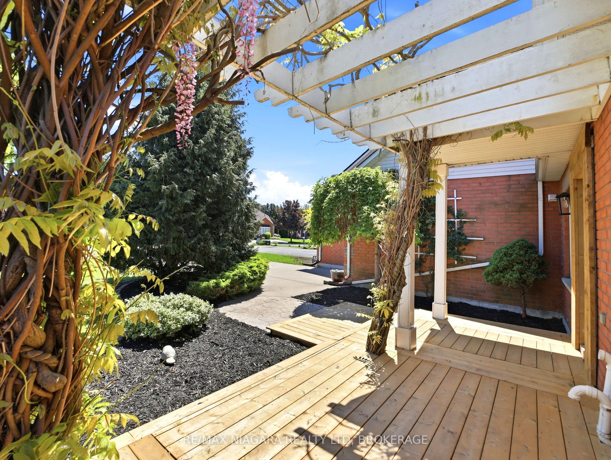 41 Morrison Crescent