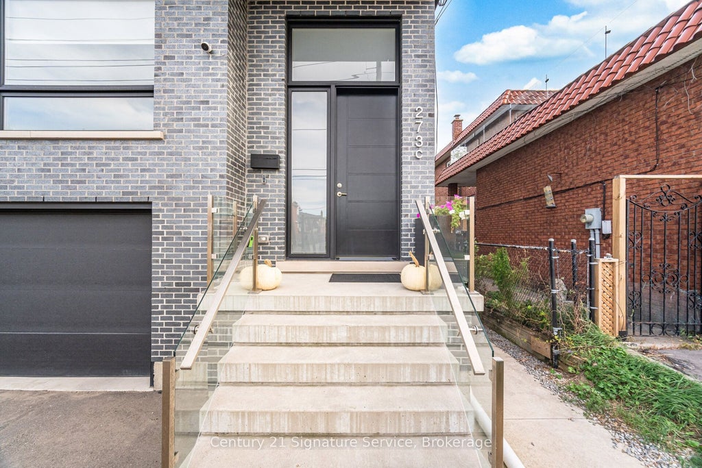 Photo of 273C Ranee Avenue, Toronto, ON M6A 1N7 (MLS # W13834076)