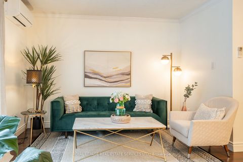 2067 Marine Drive 14 Oakville ON L6L 1B8