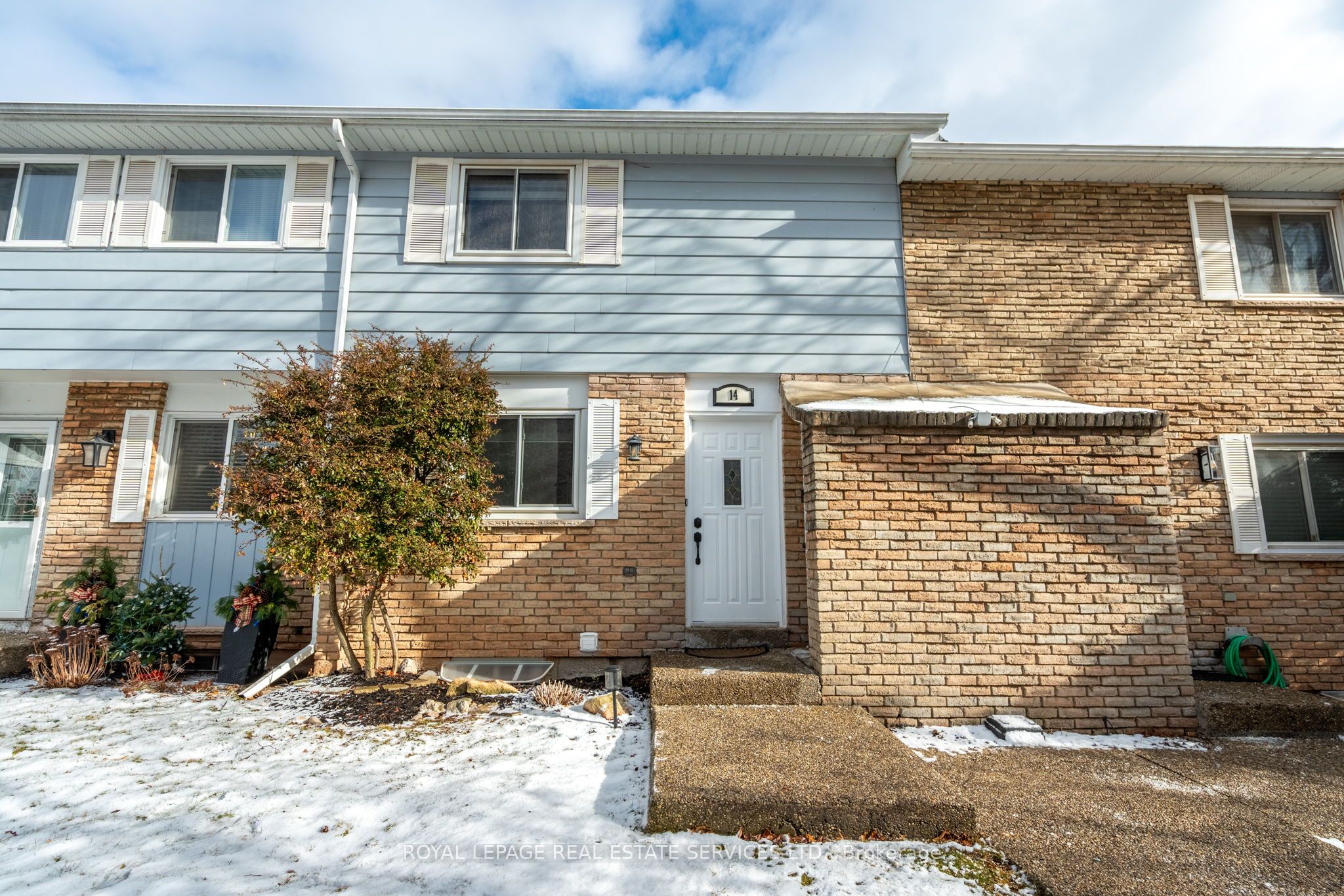 2067 Marine Drive 14