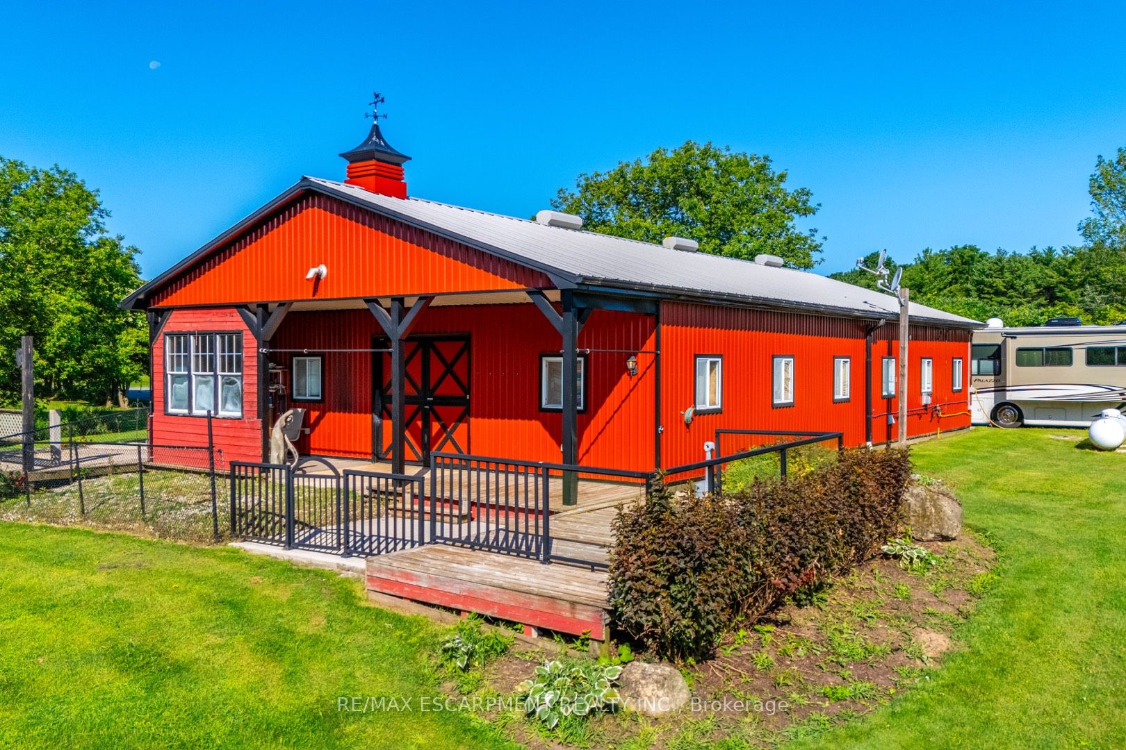 2172 CENTRE Road