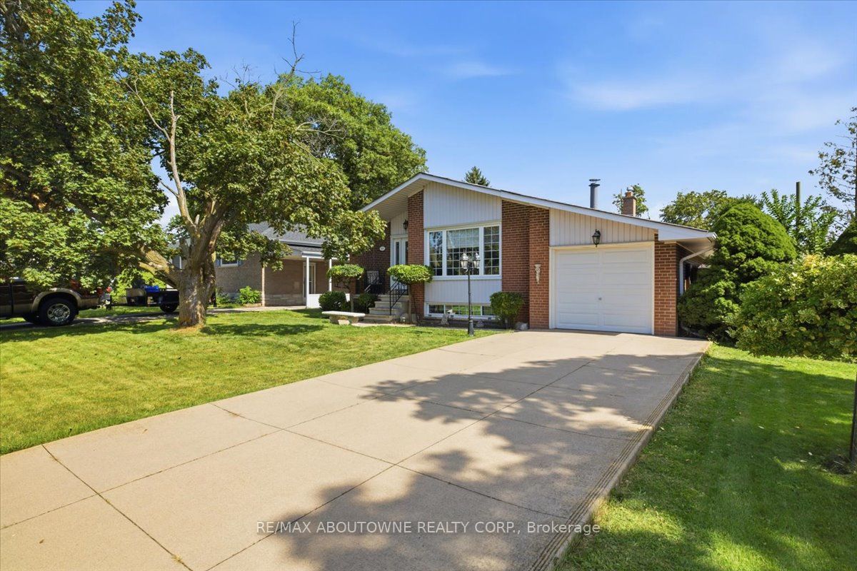 343 Duncombe Drive