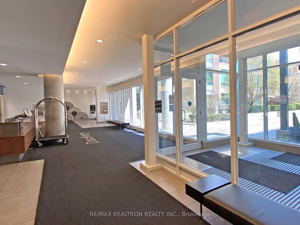 Photo of 15 Singer Court #Ph06, Toronto, ON M2K 0B1 (MLS # C13032560)