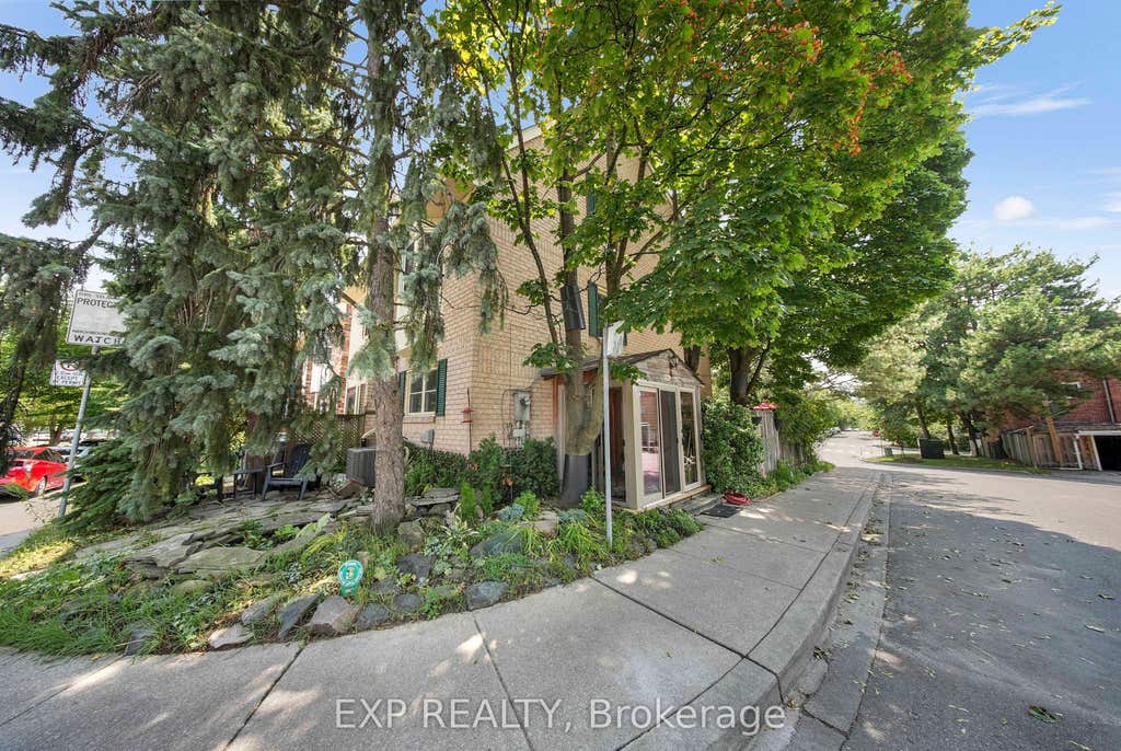 Photo of 1 Quarry Court, Toronto, ON M4J 5A6 (MLS # E13672818)