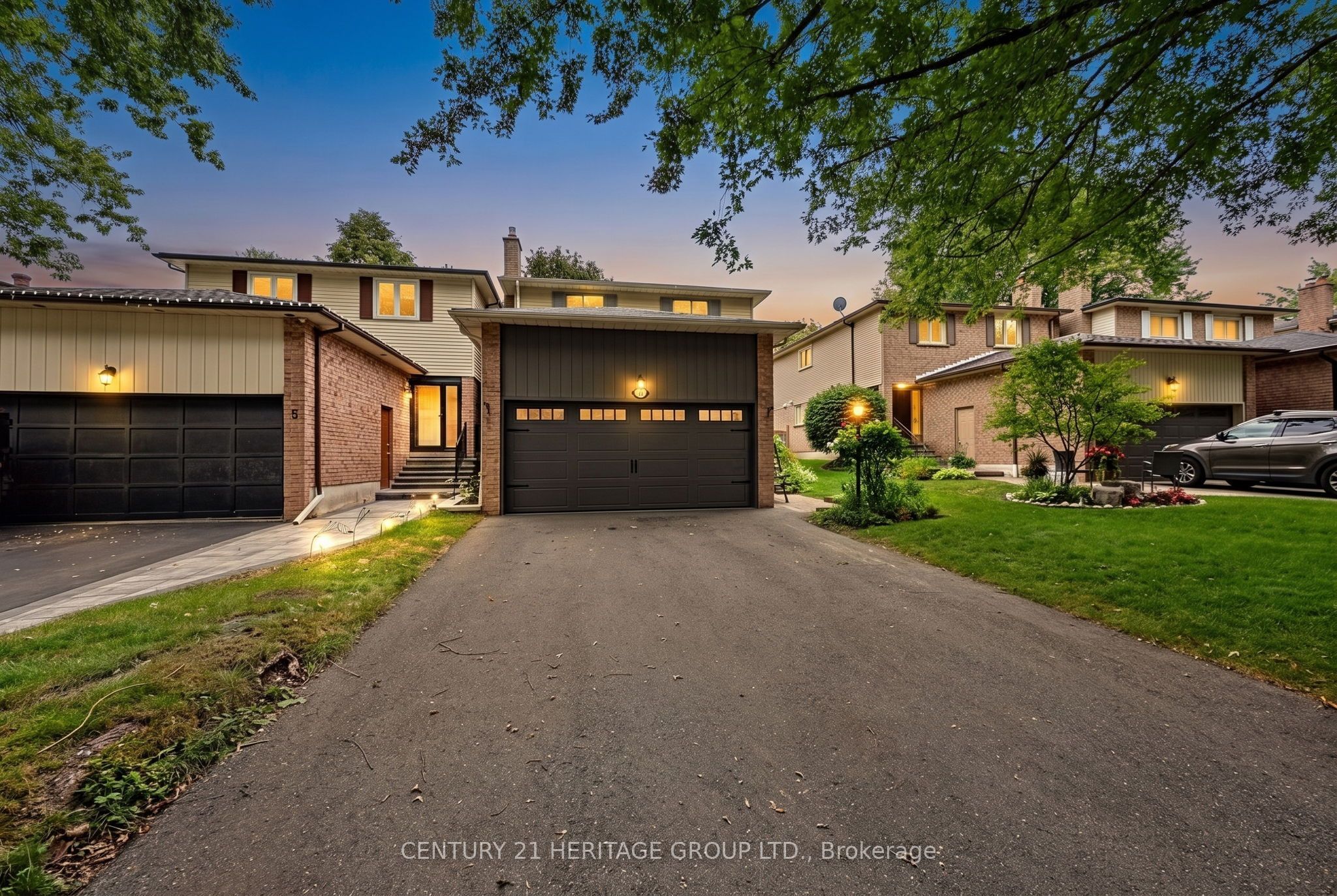 11 Bishop Crescent