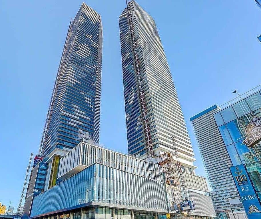Photo of 138 Downes Street #4302, Toronto, ON M5E 0E4 (MLS # C13690570)