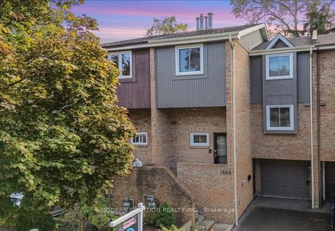 1464 Credit Woodlands Court Mississauga ON L5C 3J5