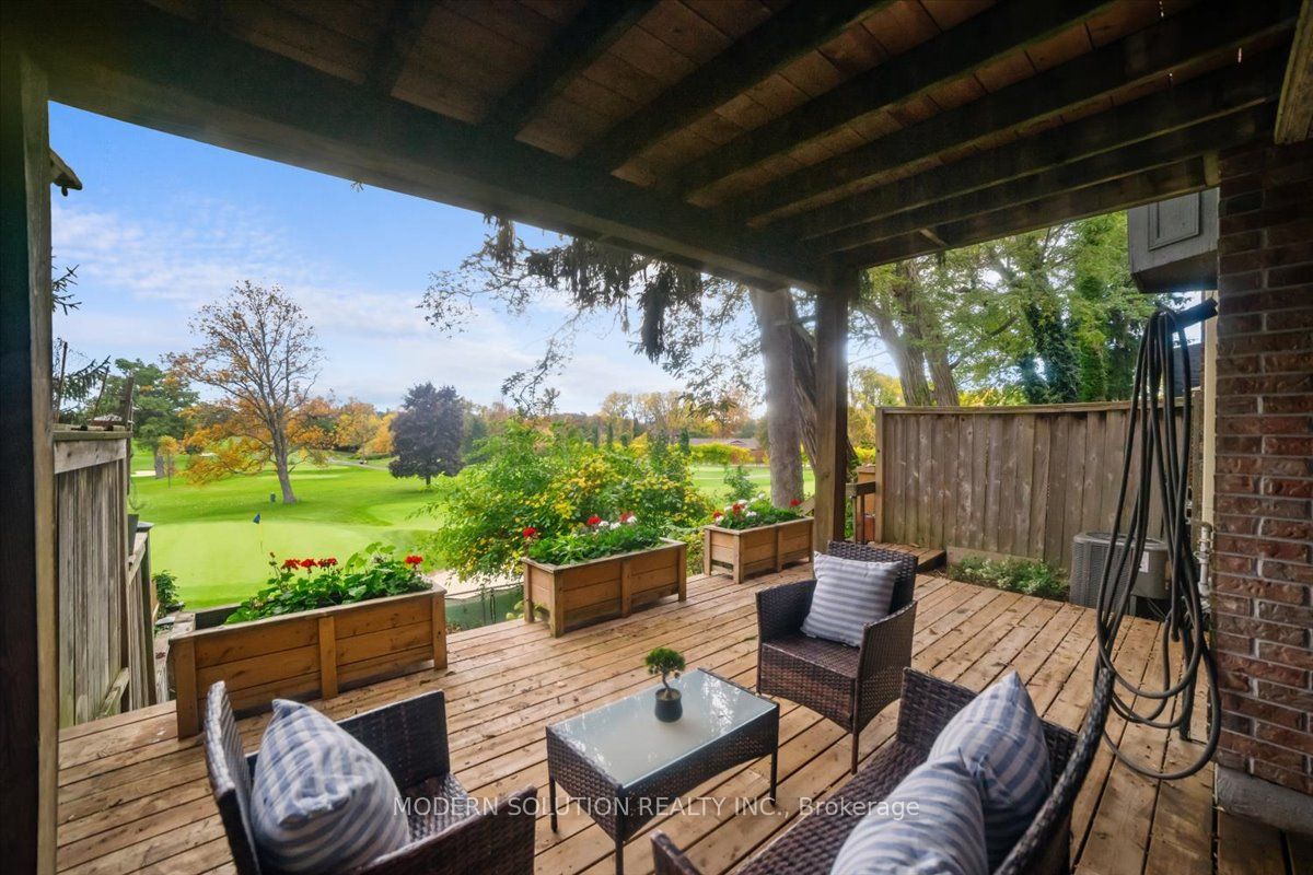 1464 Credit Woodlands Court