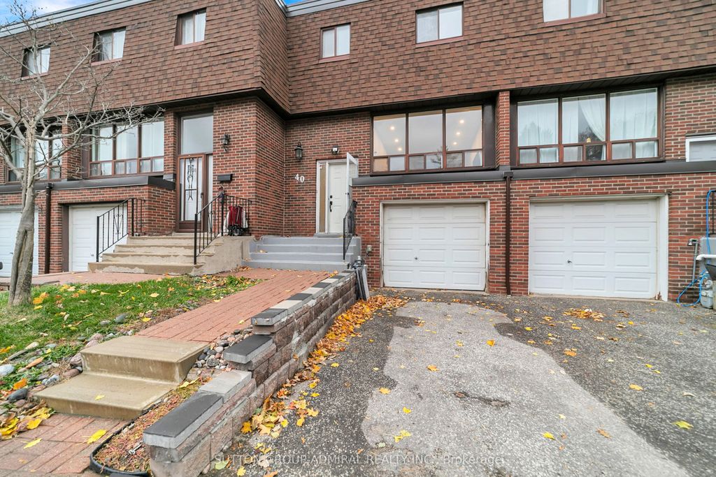 Photo of 40 Stately Way, Markham, ON L3T 3Z8 (MLS # N12750888)