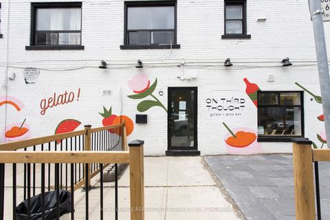 6 Markham Street Toronto ON M6J 1E4