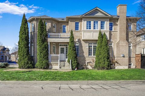 14 Montcalm Boulevard Vaughan ON L4H 2X6