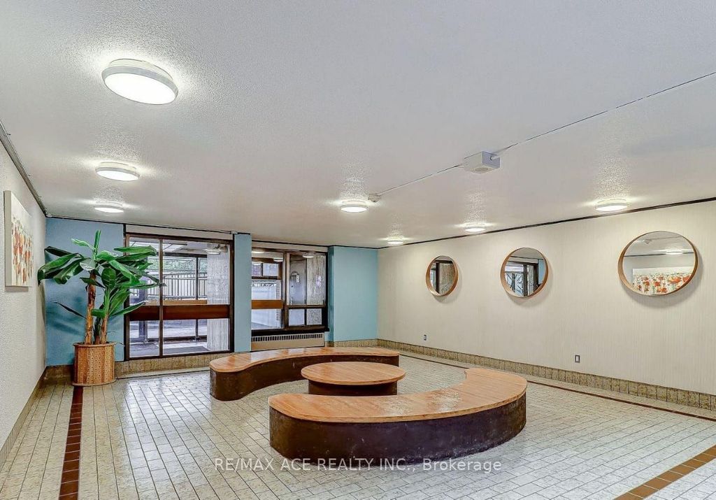 Photo of 3 Massey Square #906, Toronto, ON M4C 5L5 (MLS # E12767898)