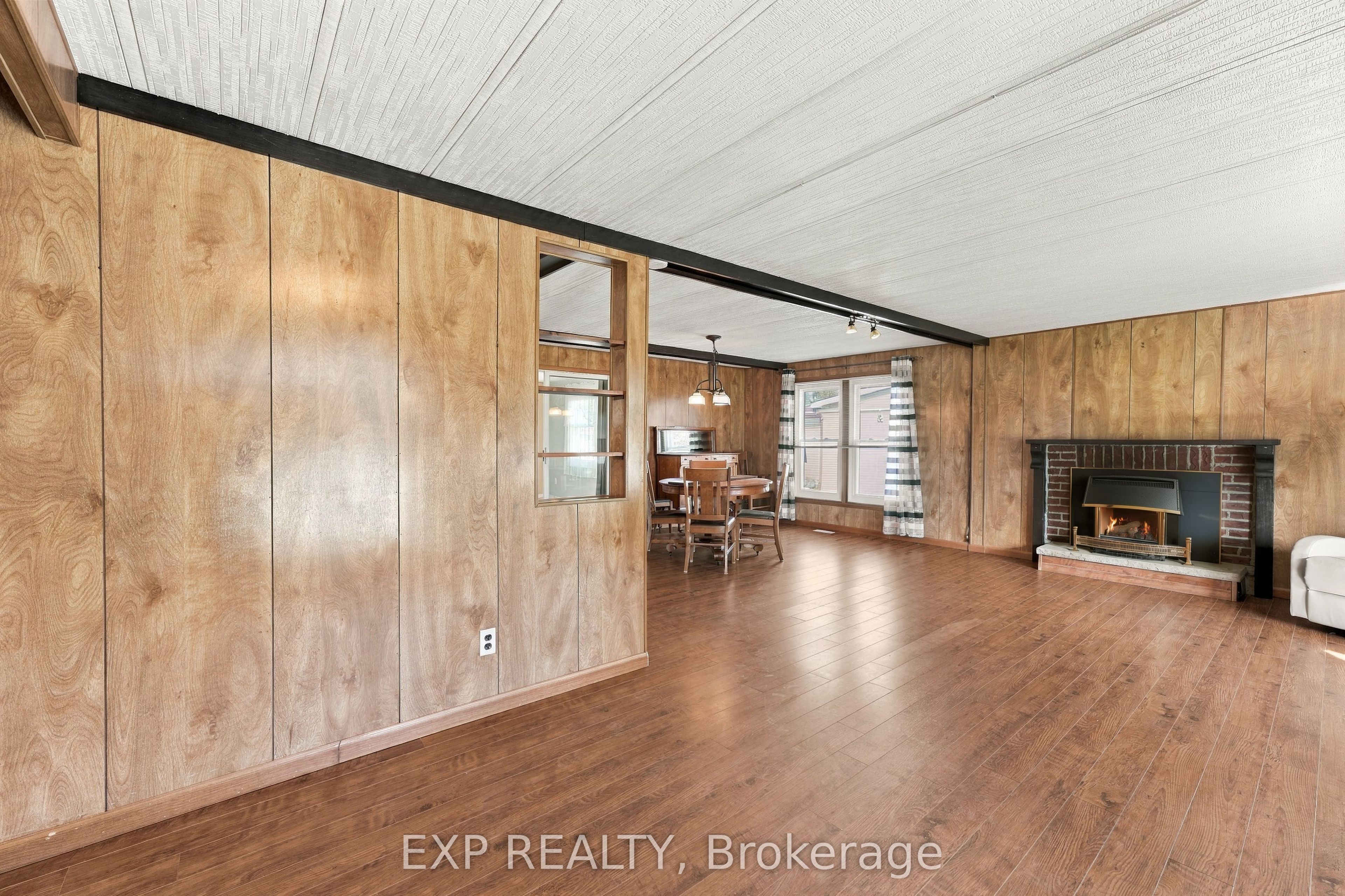 139 Roxanna Drive