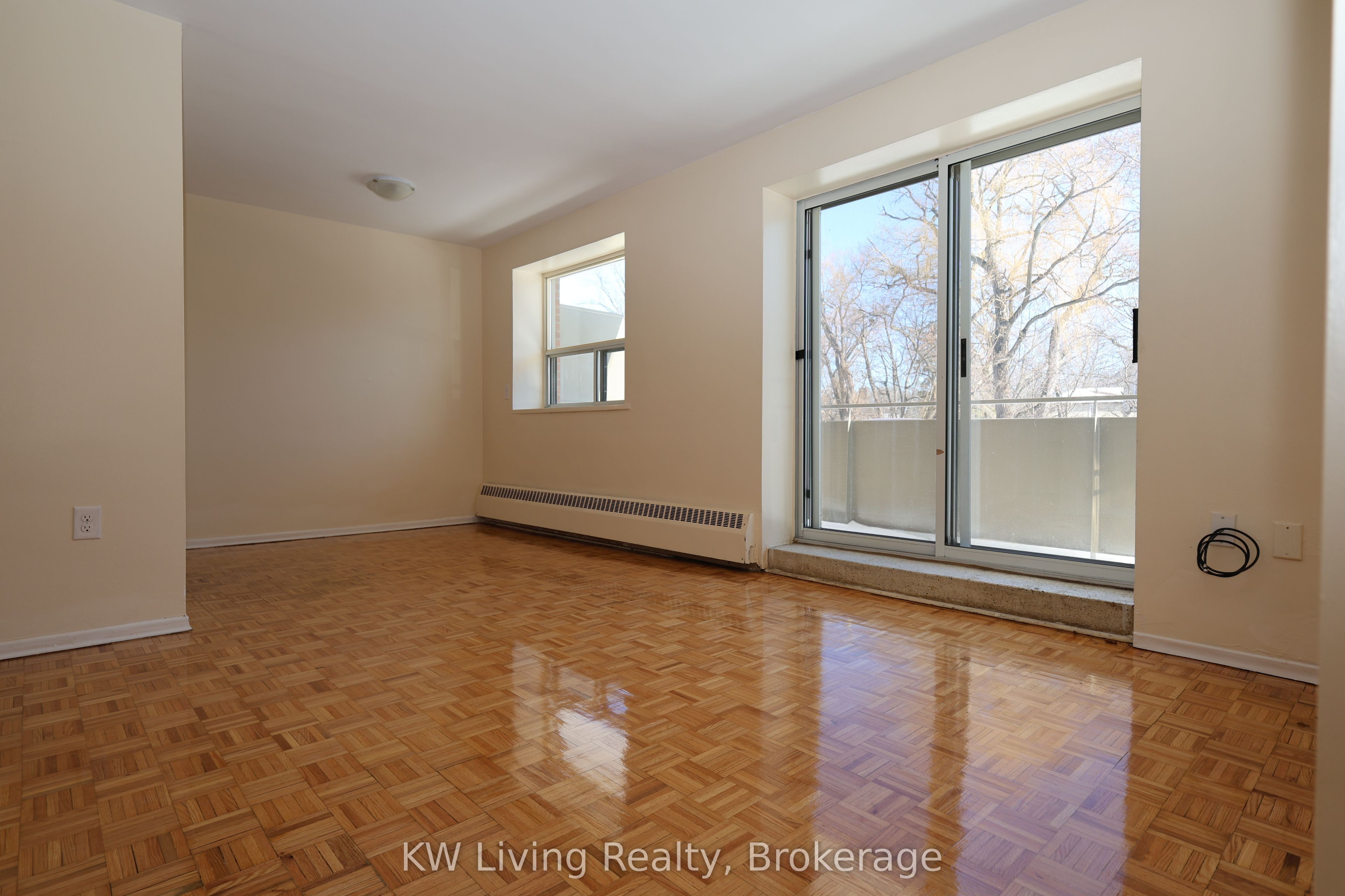 480 Lakeshore Road E 112