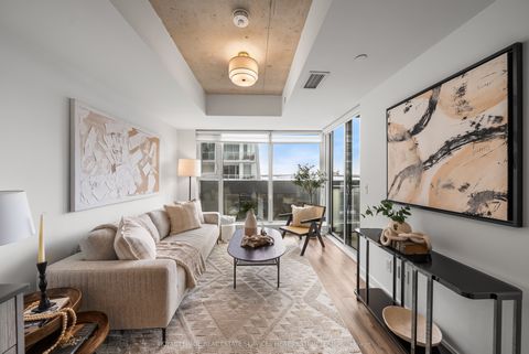 30 Baseball Place 719 Toronto ON M4M 0E8