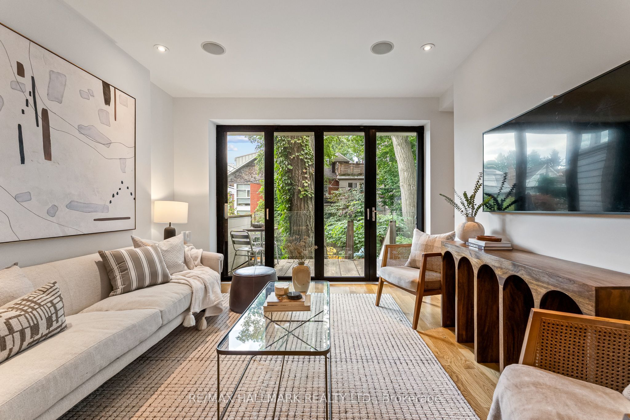 40 Fernwood Park Avenue