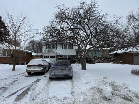 62 Southdale Drive lower F Markham ON L3P 1J8