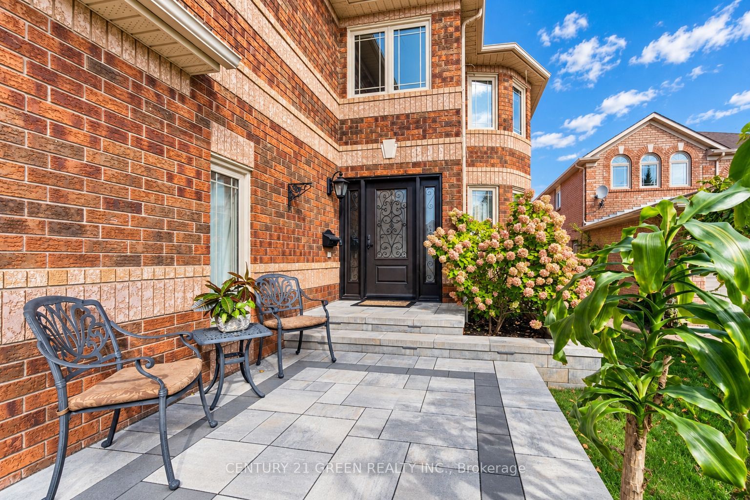 2296 London Mist Court
