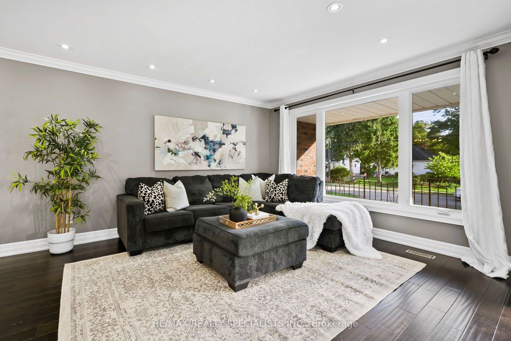 Photo of 8 Brumwell Street, Toronto, ON M1C 2K8 (MLS # E12751646)