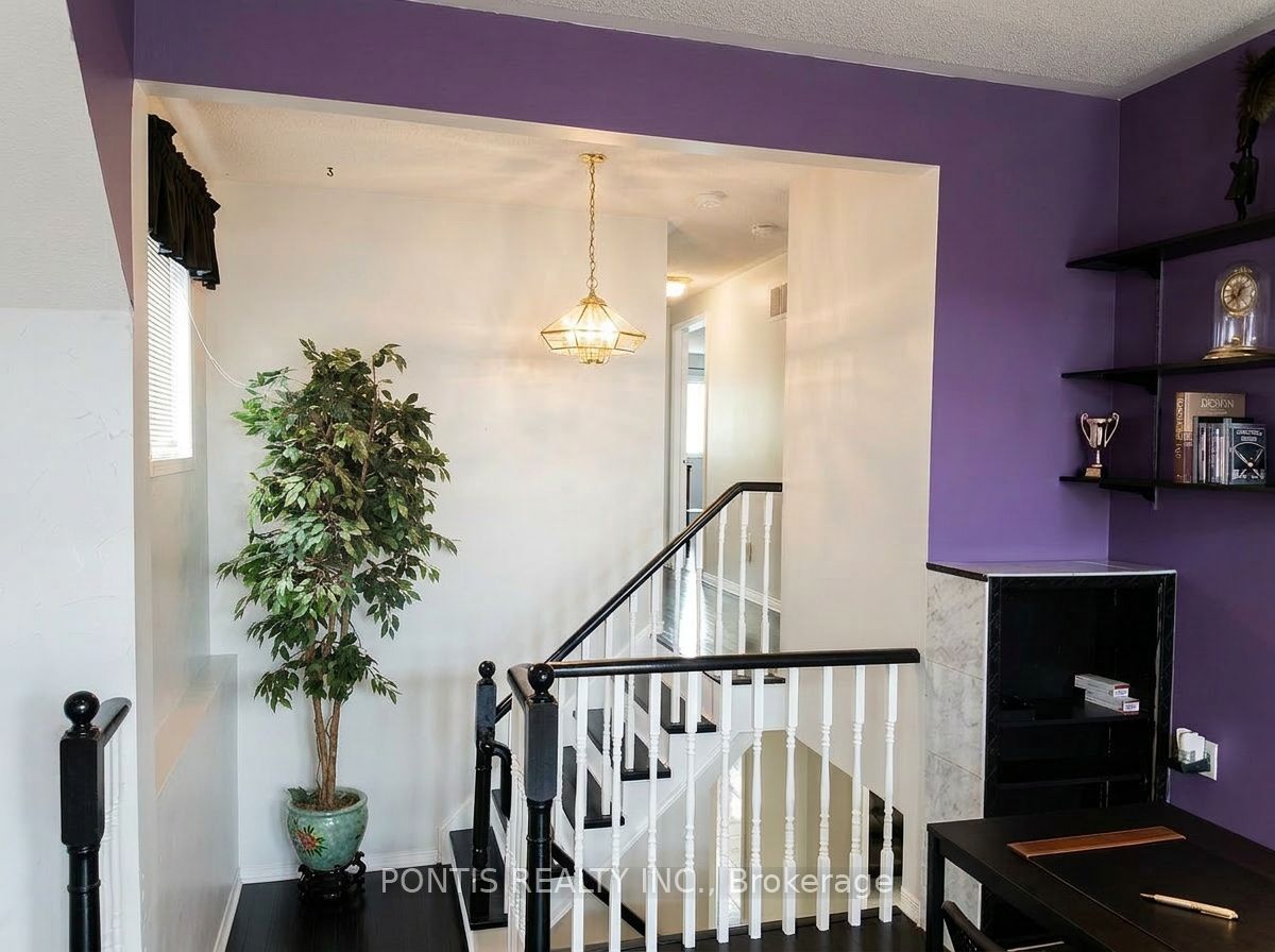 2538 Raglan Court