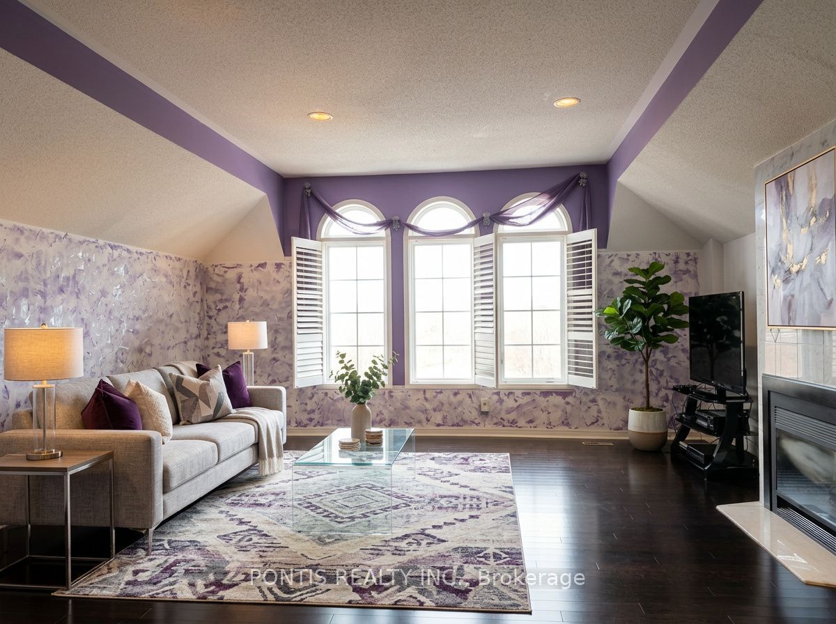 2538 Raglan Court