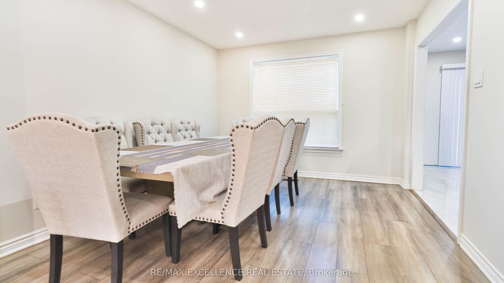 Photo of 280 Hansen Road N, Brampton, ON L6V 2Y1 (MLS # W12706738)