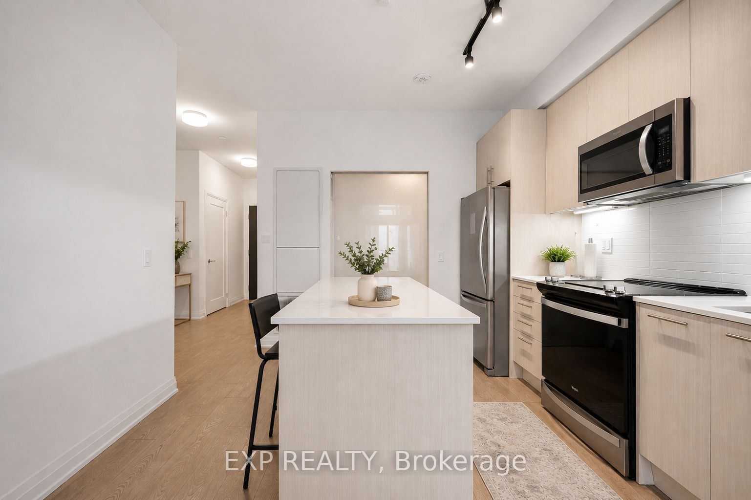 286 Main Street 210