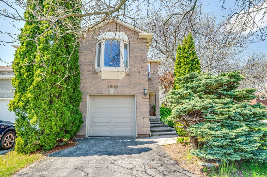 1308 Valerie Crescent