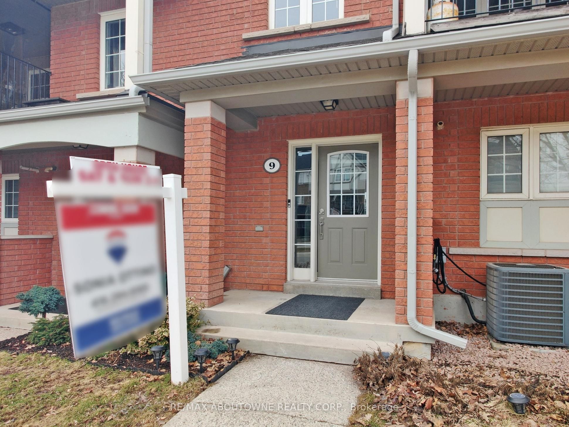 2360 Parkhaven Boulevard 9