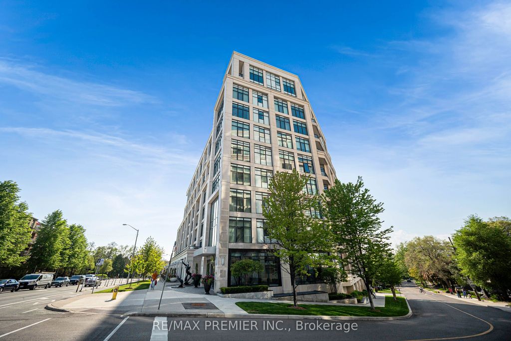 Photo of 2 Old Mill Drive #810, Toronto, ON M6S 1R7 (MLS # W13173768)