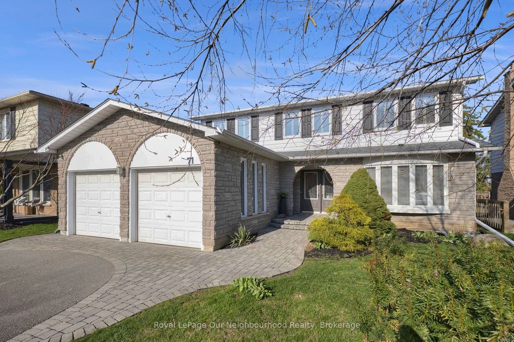 Photo of 71 Rhonda Boulevard, Clarington, ON L1C 3W3 (MLS # E13036006)